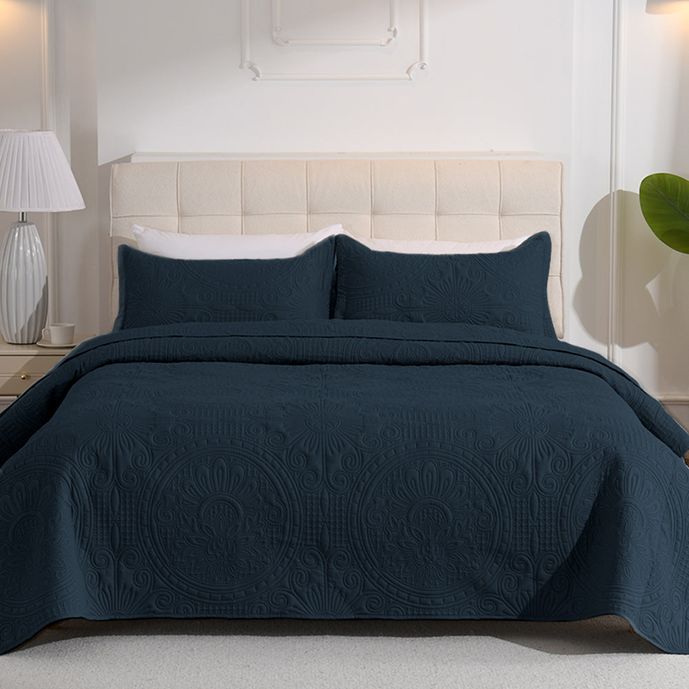 Bedspread/Throw 240x260cm, Sheet Protector Bedroom Blanket, Quilted Blanket with Double-Sided Design, Multifunctional Lightweight Quilted Blanket for Sofas and Daybeds